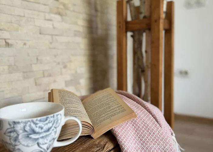 Apartment Serenity Garden Walking 2 Untold