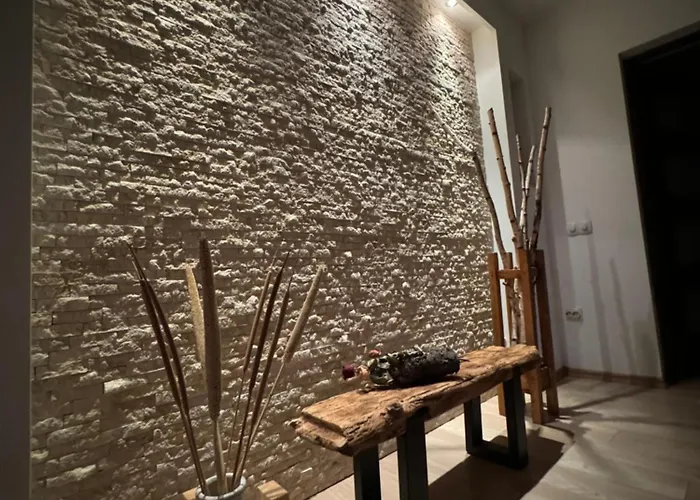 Apartment Serenity Garden Walking 2 Untold