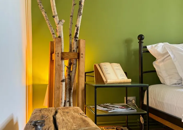 Daire Serenity Garden Walking 2 Untold